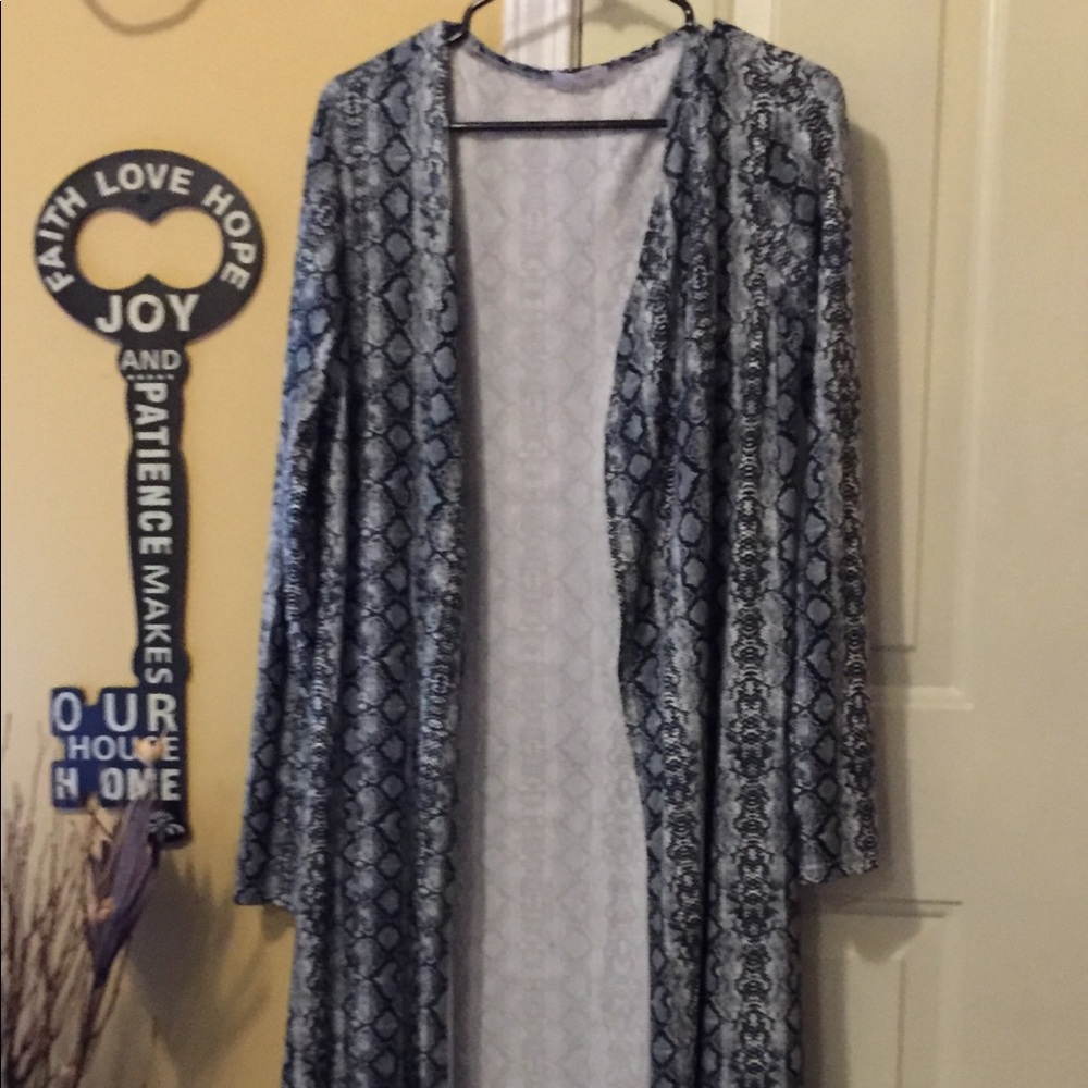 Stylish Grey Midi Duster Cardigan